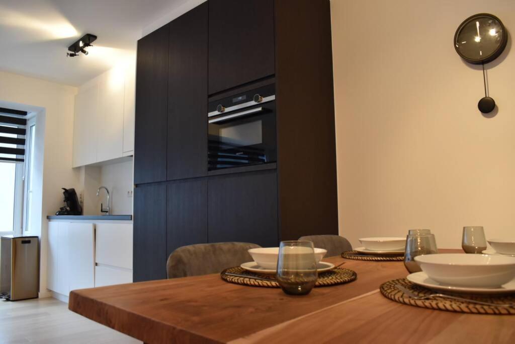 Vernieuwd Appartement Op 200M Van De Zee Ostenda Zewnętrze zdjęcie