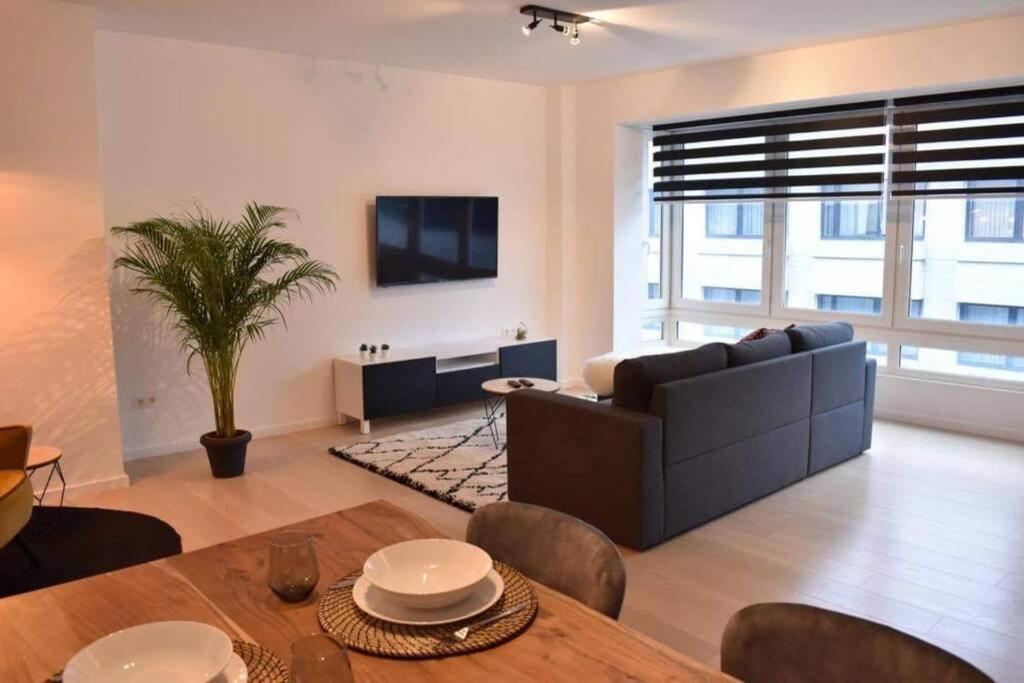 Vernieuwd Appartement Op 200M Van De Zee Ostenda Zewnętrze zdjęcie